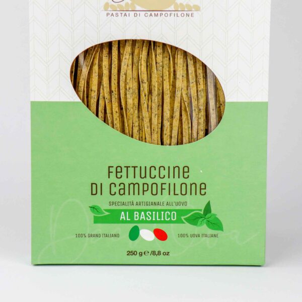 Fettuccine met basilicum van Carassai