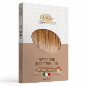 Fettuccine Funghi uit Campofilone met ei en paddenstoelen. Ambachtelijk gemaakt, vol van smaak, in 2–3 min klaar. Perfect met truffel, room of roomboter met salie. 250g.