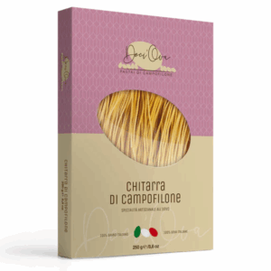 Pasta alla Chitarra di Campofilone IGP is een ambachtelijke eierpasta uit Italië met een flinterdunne structuur. Slechts 1–2 min kooktijd, perfect voor verfijnde pastagerechten.