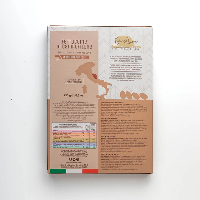 Fettuccine Funghi uit Campofilone met ei en paddenstoelen. Ambachtelijk gemaakt, vol van smaak, in 2–3 min klaar. Perfect met truffel, room of roomboter met salie. 250g.