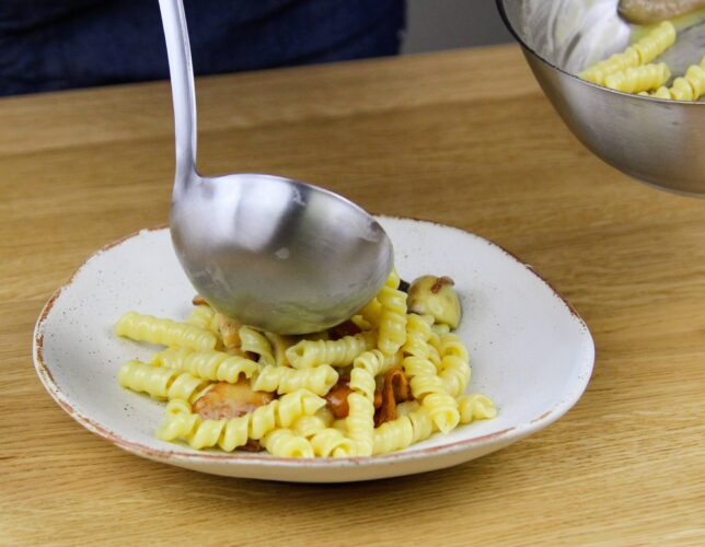 Pasta funghi met bospaddenstoelen