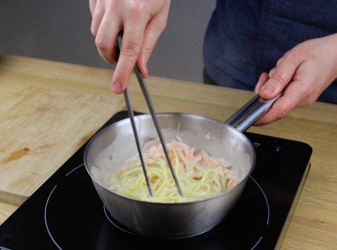 Pasta met zalm en roomsaus