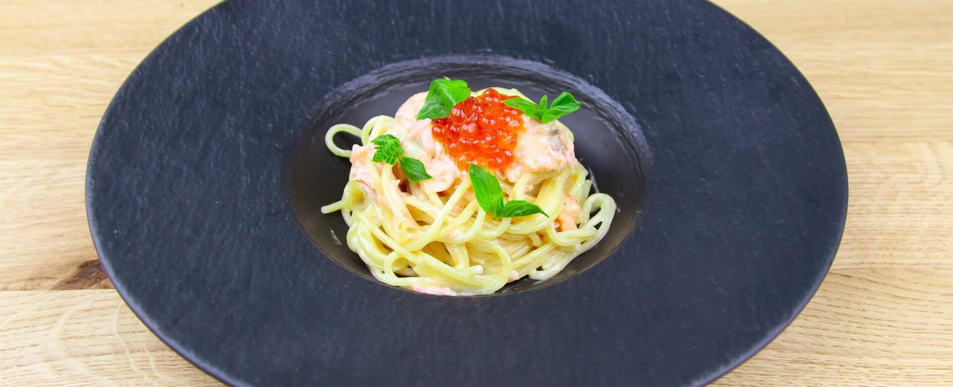 Pasta met zalm en roomsaus