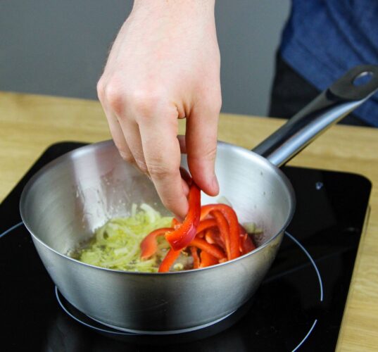 Pasta peperonata (met paprika en tomaat)