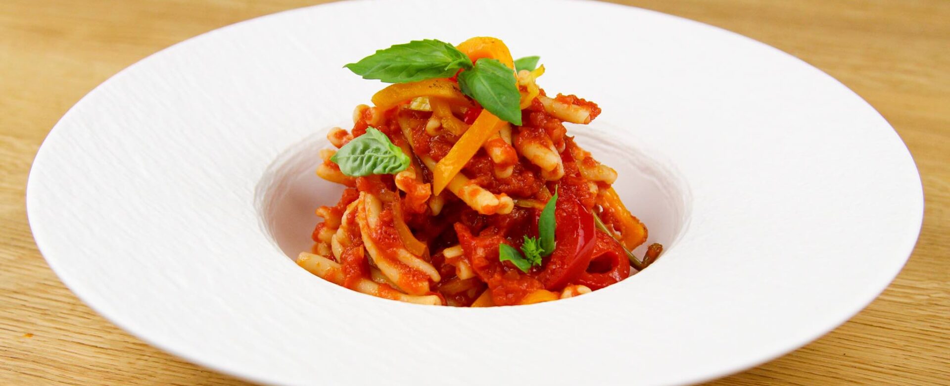 Pasta peperonata (met paprika en tomaat)