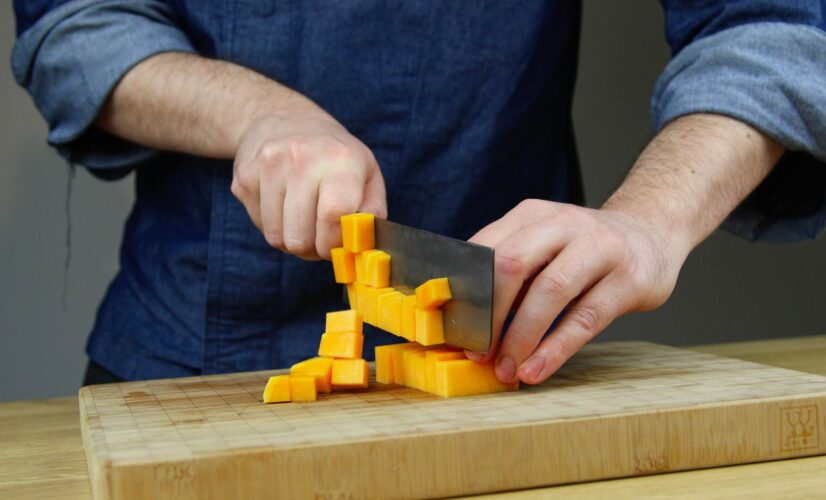 Pasta met pompoen en Italiaanse worstjes