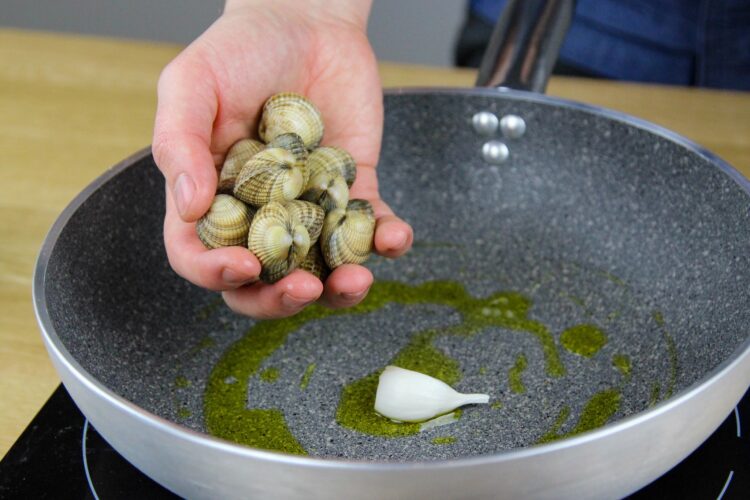 Pasta alla vongole