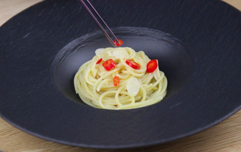 Pasta aglio, olio e peperoncino