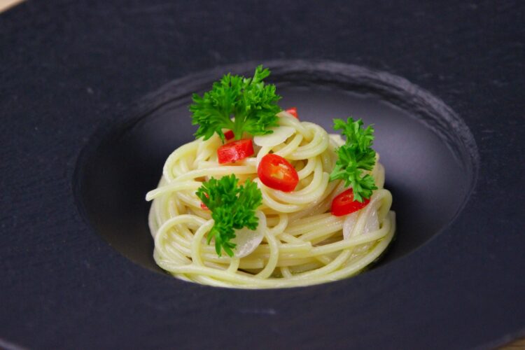 Pasta aglio, olio e peperoncino