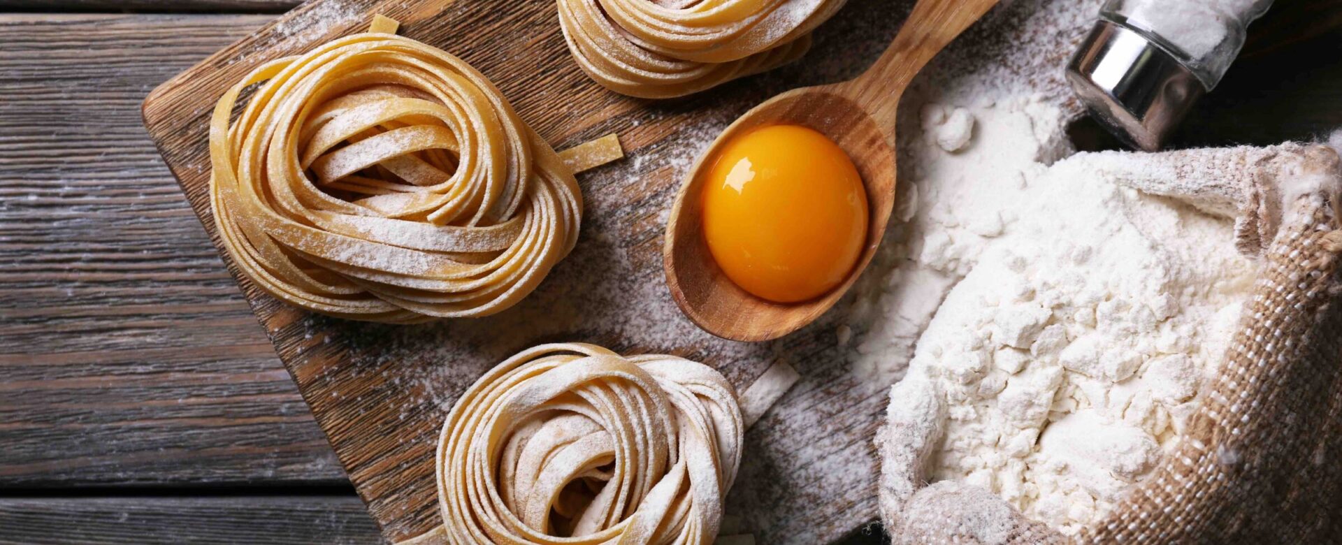 Wat betekend pasta all'uovo?