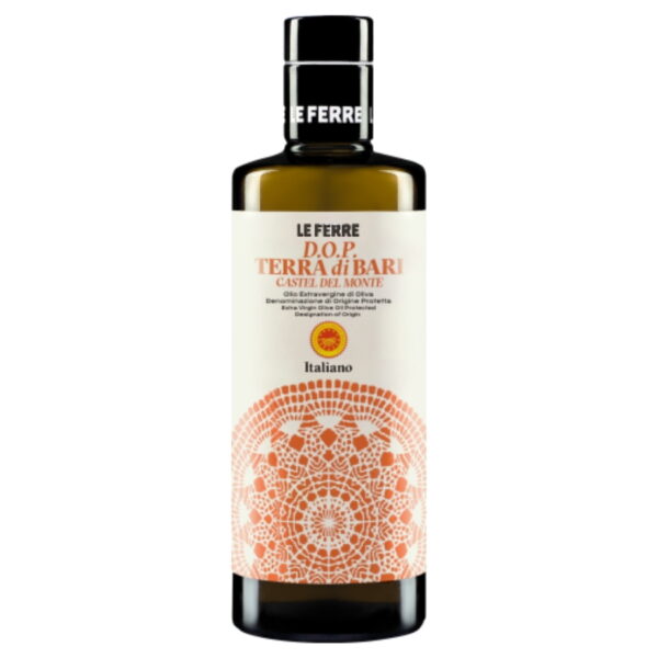 Fles olijfolie Terra di Bari D.O.P. Castel del Monte met traditioneel Apulisch design, afkomstig uit Puglia, Italië.