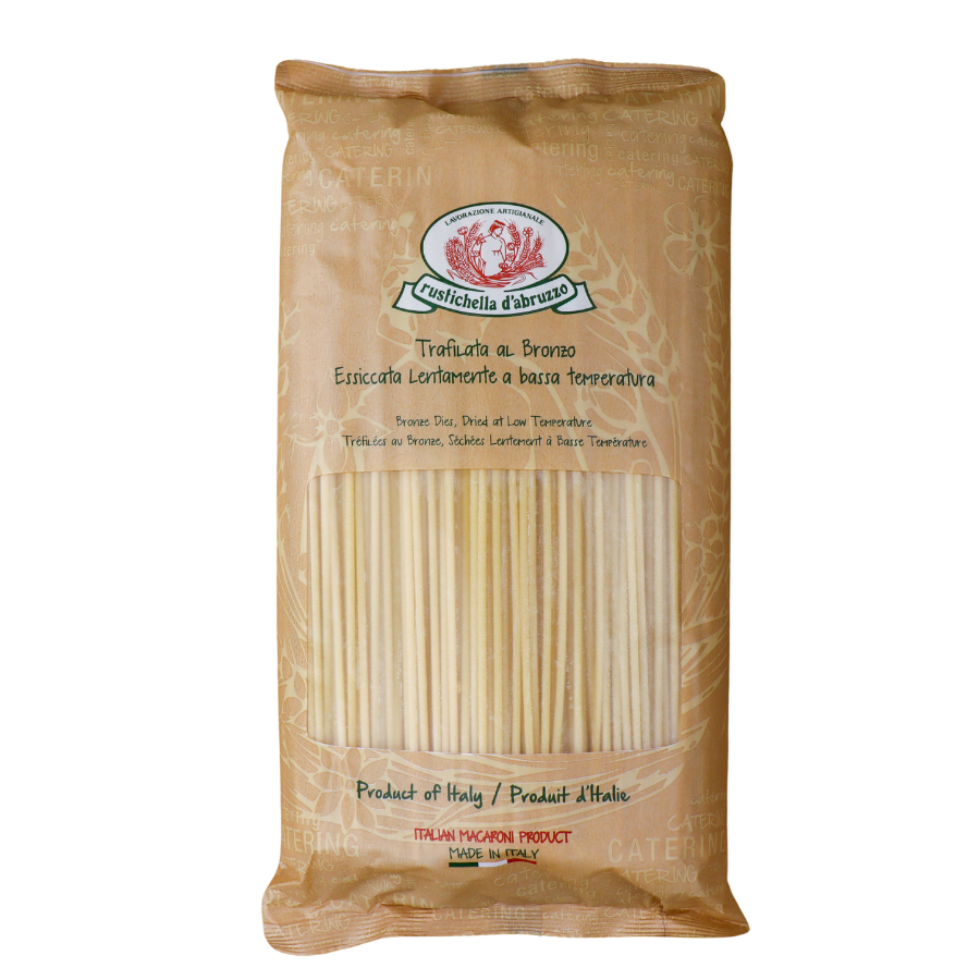 Bucatini van Rustichella d’Abruzzo (1,5 kg). Authentieke Italiaanse pasta van durum tarwe met holle kern, ideaal voor amatriciana en rijke pastasauzen.