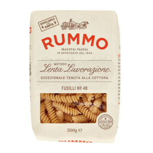 Ontdek Rummo Fusilli, authentieke Italiaanse spiraalpasta van hoogwaardige durumtarwe met stevige al dente beet. Perfect voor pesto, tomatensaus en pastasalades.